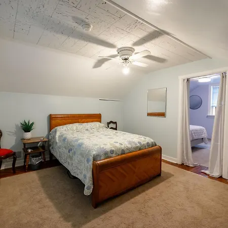 The Haven Home Tiny Hideaway Bird-in-Hand Exterior photo
