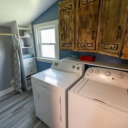 The Haven Home Tiny Hideaway Bird-in-Hand Exterior photo